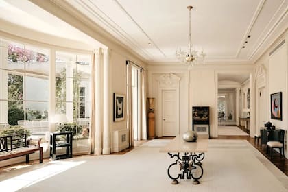 La Casa Encantada tiene 60 habitaciones y es de las casas más caras de California