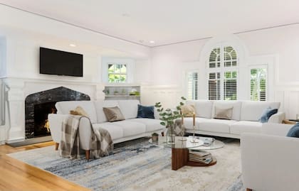 La casa estilo Tudor tiene 800 metros cuadrados