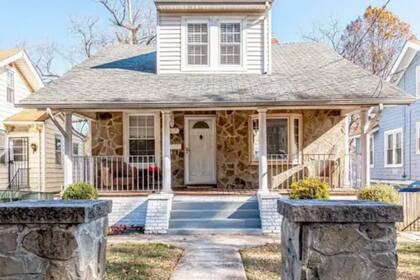 La casa fue adquirida por un valor mucho menor al del mercado, posiblemente por su pasado