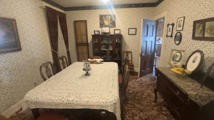 La casa no solo ofrece recorridos históricos y paranormales; también organiza eventos temáticos (Lizzie Borden)