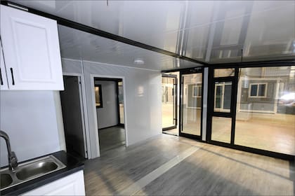 La casa prefabricada se vende a menos de US$6000 en EE.UU. y puede ser utilizada como hogar, hotel o restaurante