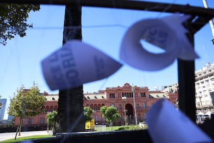 La Casa Rosada, detrás del escenario central del 24 de marzo