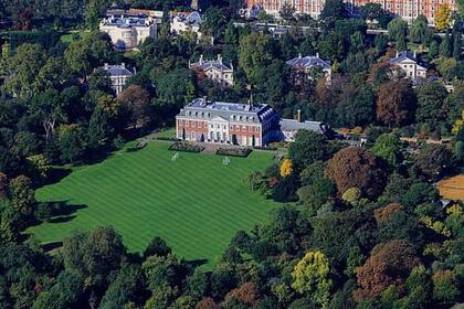 La casa Winfield cuenta con el segundo jardín privado más grande de Londres, luego del que posee el Palacio de Buckingham