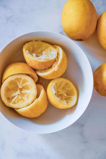 La cáscara de limón contiene un poderoso desengrasante 