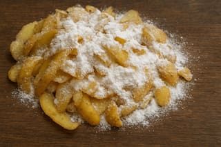 Licuar cáscara de papa con bicarbonato: por qué recomiendan hacerlo y para qué sirve