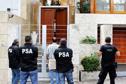 La casona de Belgrano R donde durante 15 años vivió el capo narco Carlos Salvatore