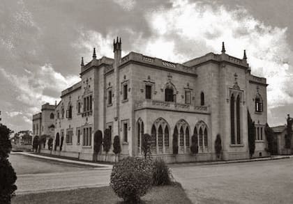 La casona O’Hea, también conocida como Casa Austin, conserva su esencia gótica casi cien años después de su construcción