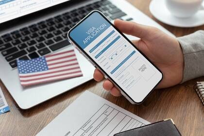 La categoría E1 permite solicitar la visa sin oferta laboral si el solicitante posee habilidades extraordinarias reconocidas a nivel internacional