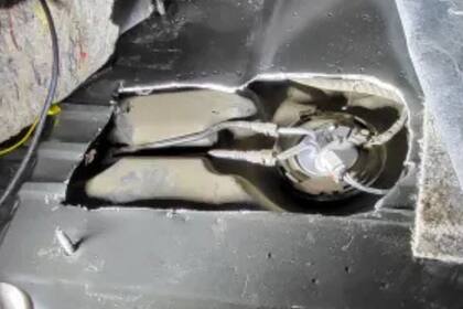 La CBP descubrió la presencia de metanfetamina líquida en el tanque de gasolina de una camioneta
