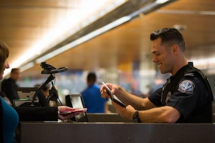 La CBP es la agencia encargada de la gestión, el control y la protección de las fronteras de EE.UU.