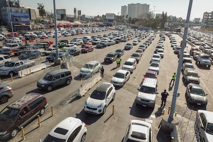 La CBP inspecciona miles de vehículos cada día en las distintas fronteras de EE.UU.