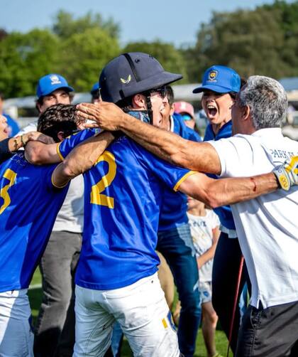 La celebración de Park Place, que conquistó su título más importante en la temporada inglesa