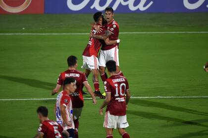 La celebración de Paulo Díaz, tras anotar el empate de River en tiempo de descuento