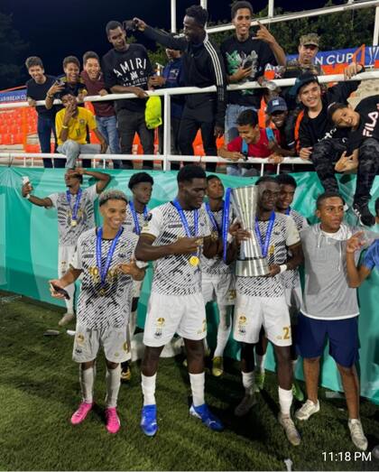 La celebración del equipo luego de consagrarse en la Copa Caribeña 2024