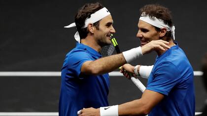 La celebración entre Federer y Nadal