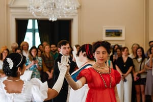 El 250° aniversario de Jane Austen se celebró con baile en la embajada británica