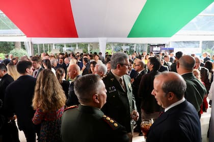 La celebración por el Día de la República de Italia convocó a más de mil invitados, en varias carpas que ocuparon los jardines del Palacio Alvear