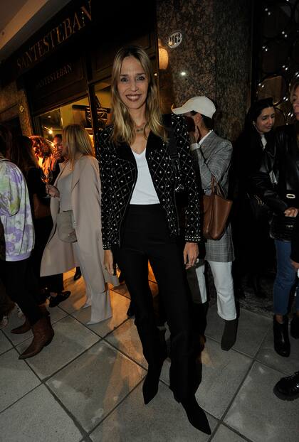 La celebración sirvió, además, para que algunas de las mujeres que brillaron en la pasarela a finales de los años noventa y principio de este siglo se reencontraran; Lorena Ceriscioli fue una de ellas