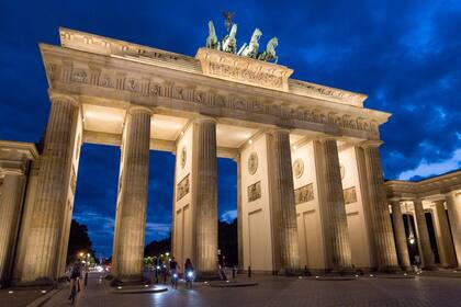 La célebre puerta de Brandeburgo, ícono de Berlín.