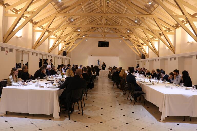 La cena de Javier Milei en Olivos con los diputados que blindaron el veto al aumento de las jubilaciones