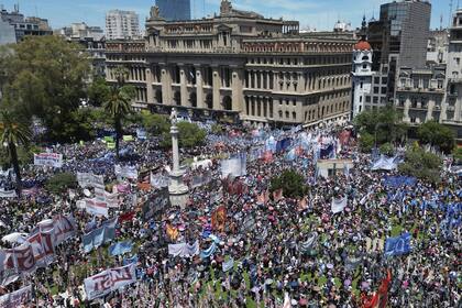 La CGT viene de protagonizar una nutrida convocatoria frente al palacio de Justicia