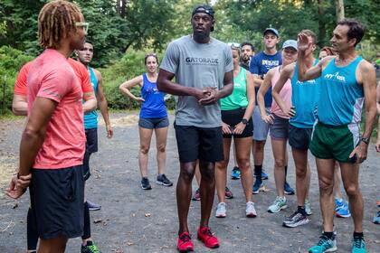 La charla con otros atletas en el paso de Bolt por Nueva York