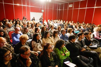 La charla de Sunme Yoon, traductora al castellano de la Nobel surcoreana, fue a sala llena