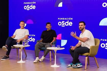 La charla se llevó a cabo en el auditorio de OSDE y se trasmitió en vivo por YouTube.