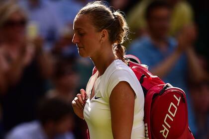 La checa Kvitova no podrá defender su título en Wimbledon