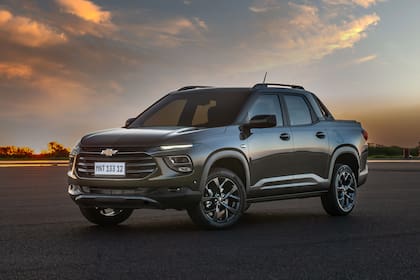 La Chevrolet Montana de frente