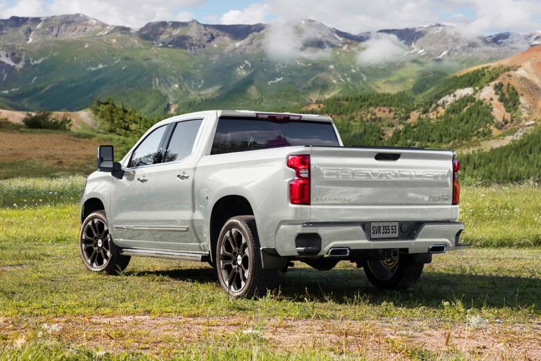 La Chevrolet Silverado compite en su segmento con la RAM 1500 y la Ford F-150