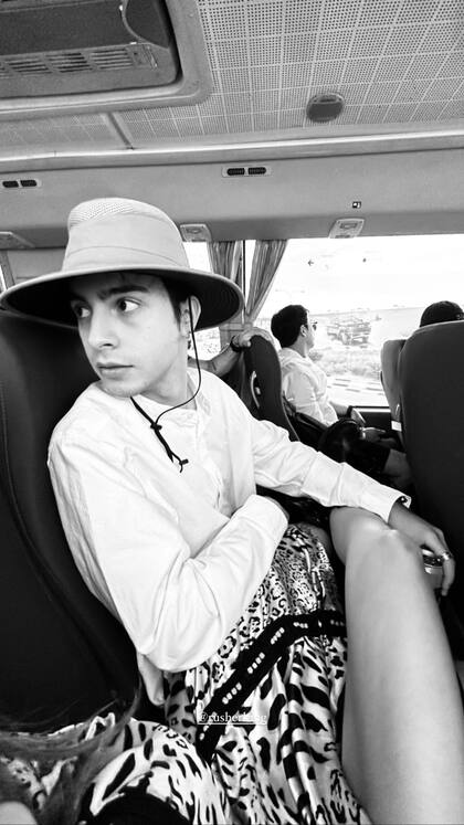 La China compartió una foto de Rusher en una de sus excursiones durante la estadía en Qatar (Foto: Instagram @sangrejaponesa)