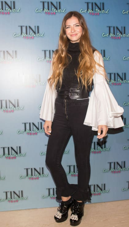 La China Suárez fue a ver a Tini Stoessel al Gran Rex con su hija Rufina