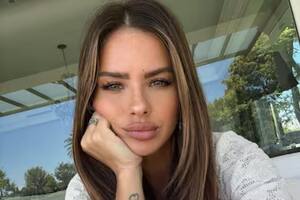 La China Suárez lució una joya en su viaje por Milán por la que fue relacionada con Wanda Nara