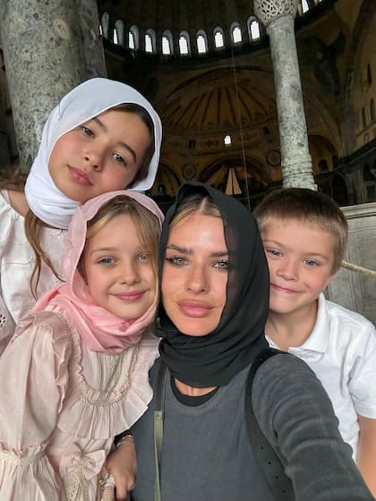 La China Suárez se encuentra en Estambul con sus tres hijos y Mauro Icardi (Foto: Instagram @sangrejaponesa)