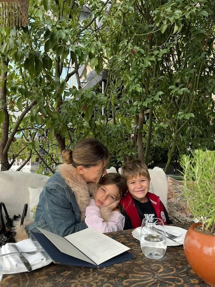 La China Suárez se instaló con Magnolia y Amancio en Estambul; esta semana regresaron a la Argentina (Foto: Instagram @sangrejaponesa)