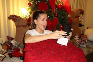 La China Suárez celebró su primer aniversario con Icardi y el regalo que recibió generó rumores de compromiso