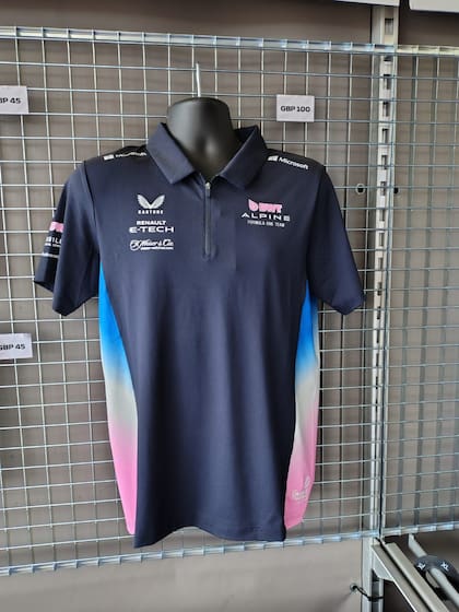 La chomba de Franco Colapinto en la tienda oficial de la F1 Silverstone se vende a 100 libras