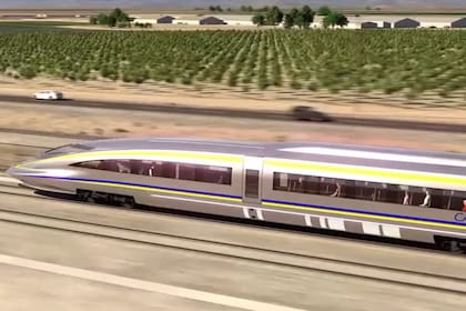 La Chsra informó que el proyecto entró en una etapa centrada en la instalación de vías y electrificación del corredor