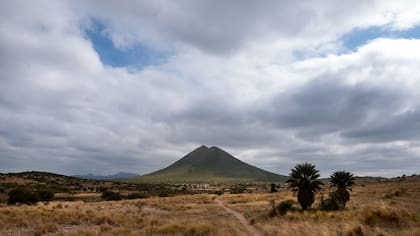 La Ciénaga, con 1600 metros, es el volcán más alto de la zona