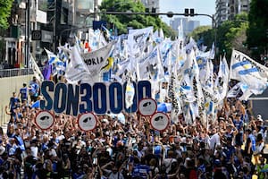 Los 30.000, una bandera deshilachada por la verdad