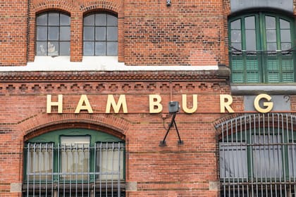 La ciudad abunda en edificios de ladrillo, muchos de ellos modernizados.