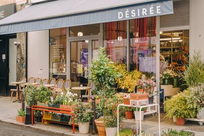 La ciudad alquila un local a Desirée Fleurs, especializada en flores cultivadas en la región parisina