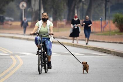 La ciudad de los 15 minutos propone viajar un máximo de 15 minutos a pie o en bicicleta e incluye una planificación urbana distinta a la conocida.