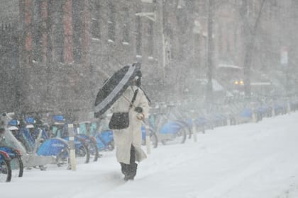 La ciudad de Nueva York se vio afecta por la tormenta invernal que azotó a Estados Unidos
