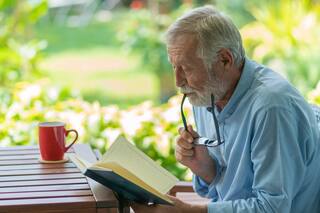 Cómo ser justo y dejar de ‘invisibilizar’ a este grupo etario