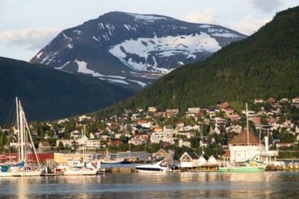 La ciudad noruega de Tromsø está rodeada de naturaleza, uno de los pilares del urbanismo nórdico