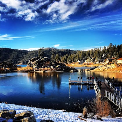 La ciudad ofrece diversas actividades que se pueden realizar todos los días del año, como la pesca o las visitas guiadas