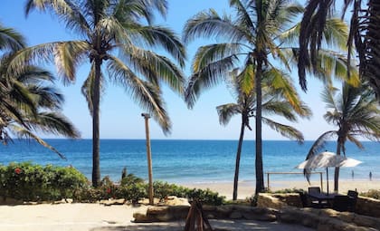 La ciudad peruana de Máncora, un paraíso de surfers y amantes de la meditación. Fuente: TripAdvisor.