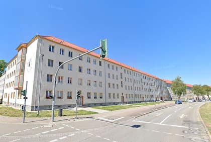 La ciudad posee calles anchas y un centro urbano
